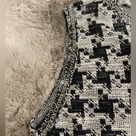 Zara Tweed Dress in Medium - Picture 10 of 11